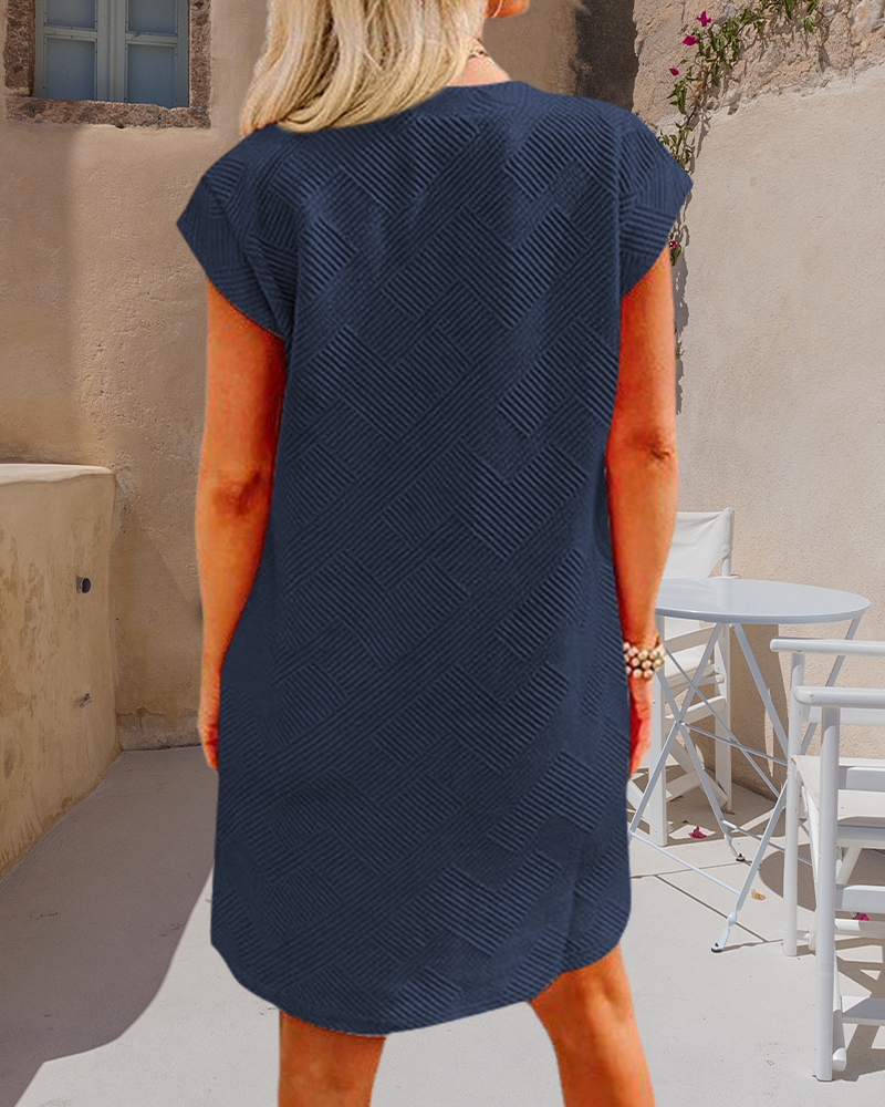 Myla | Short Sleeve Dress with Round Neck and Pocket