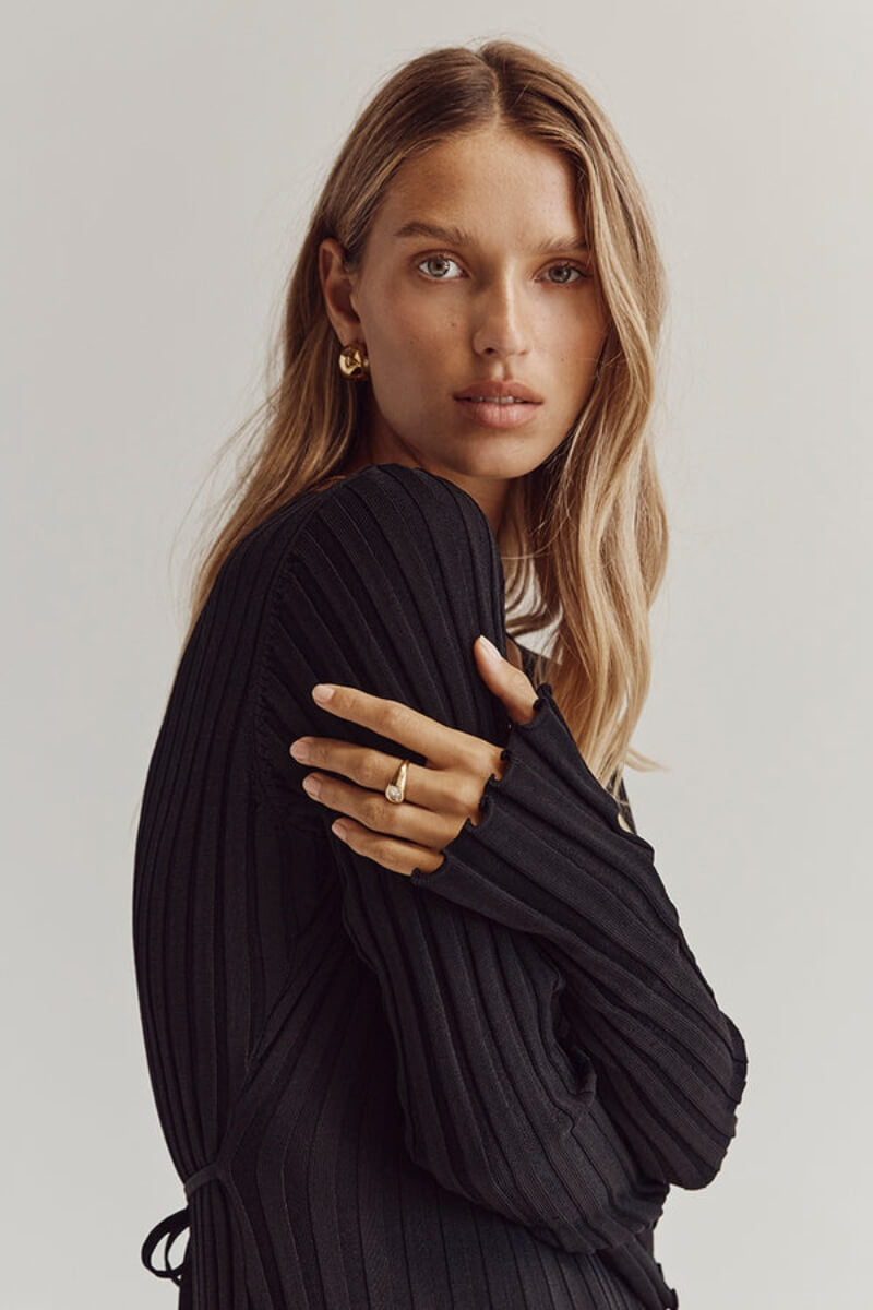 Myla | Elegant Long Sleeve Dress with Pillar Design for Women