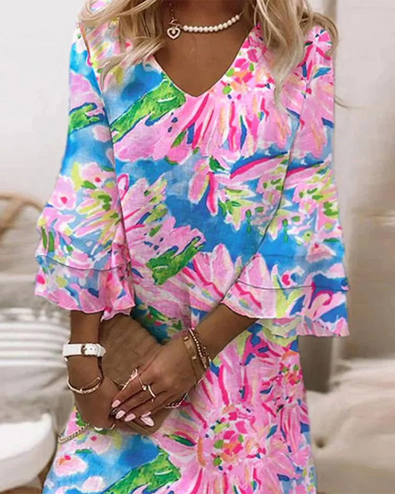 Myla | Elegant Dress with Floral Print and V-Neckline and Bell Sleeves